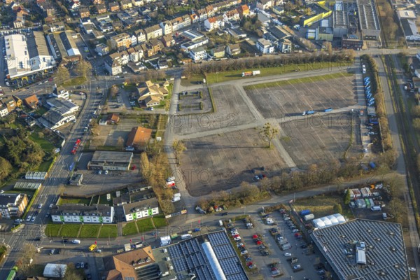 Aerial view, lorry container site and bus parking area Zentralhallen Ökonomierat-Peitzmeier-Platz, Mitte, Hamm, Ruhr area, North Rhine-Westphalia, Germany