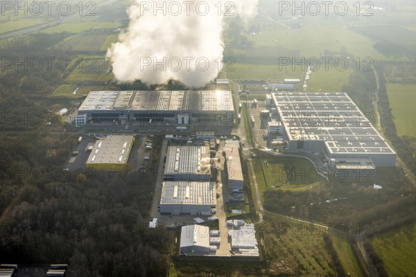 Aerial view, Trianel Gaskraftwerk Hamm GmbH with smoke clouds, Uentrop, Hamm, Ruhr area, North Rhine-Westphalia, Germany