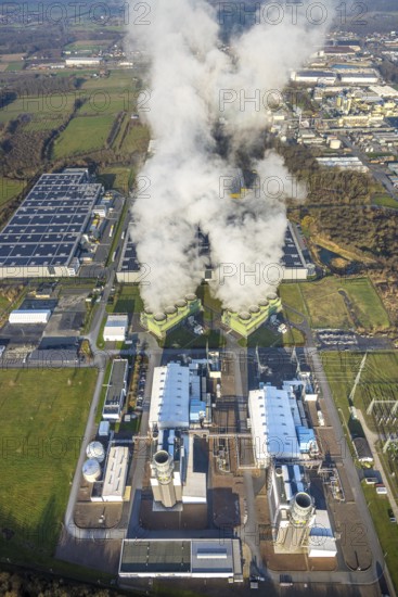 Aerial view, Trianel Gaskraftwerk Hamm GmbH with smoke clouds, Uentrop, Hamm, Ruhr area, North Rhine-Westphalia, Germany