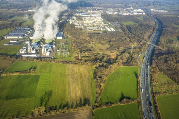 Aerial view, Trianel Gaskraftwerk Hamm GmbH with smoke clouds, Celanese plant Uentrop, motorway A2, Uentrop, Hamm, Ruhr area, North Rhine-Westphalia, Germany