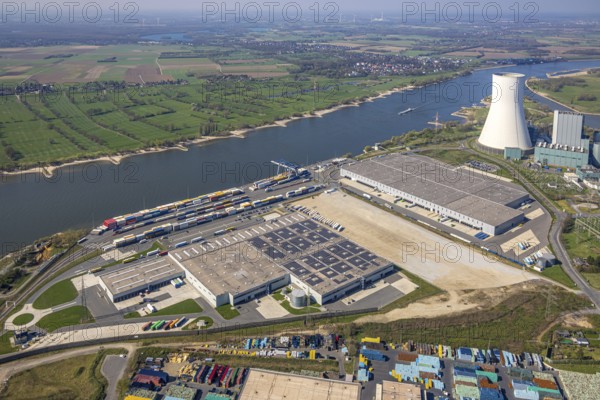 Aerial view, Duisburg-Nord, duisport logport VI Walsum, logport 6, STEAG power plant Walsum on the river Rhine, Rhine meadow and view to Rheinberg-Orsoy, Alt-Walsum, Duisburg, Ruhr area, North Rhine-Westphalia, Germany