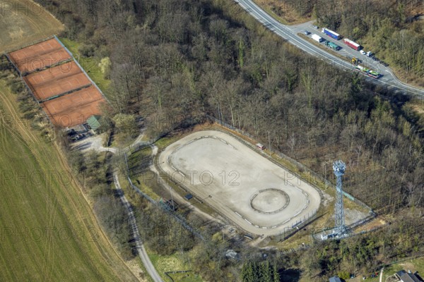 Aerial view, tennis courts Hegge of Holthauser Tennisverein e.V. and sports field Holthausen, Hohenlimburg, Hagen, Ruhr area, North Rhine-Westphalia, Germany