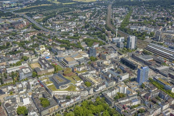 Aerial view, City residential area, Forum Duisburg König-Heinrich-Platz, City Palais, Shopping centre, Pool in front of Duisburg theatre, Station forecourt Portsmouthplatz, Deutsche Telekom telecommunications tower, Dellviertel, Duisburg, Ruhr area, North Rhine-Westphalia, Germany