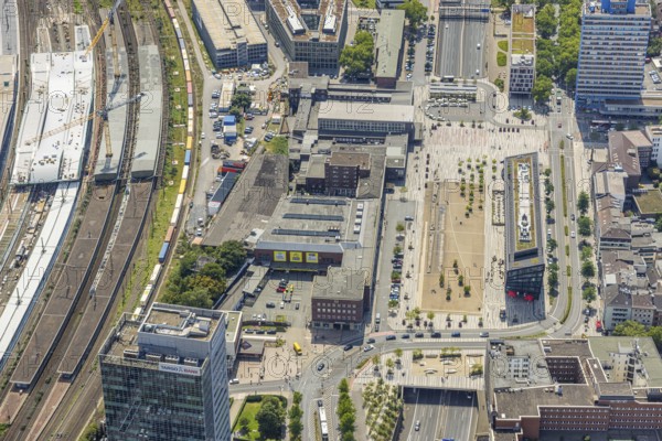 Aerial view, central station, Portsmouthplatz station forecourt, Dellviertel, Duisburg, Ruhr area, North Rhine-Westphalia, Germany