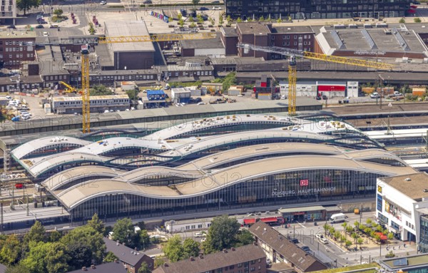 Aerial view, construction site of the main railway station, area between the new track hall and Portsmouthplatz, Dellviertel, Duisburg, Ruhr area, North Rhine-Westphalia, Germany