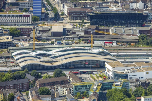Aerial view, construction site of the main railway station, area between the new track hall and Portsmouthplatz, Dellviertel, Duisburg, Ruhr area, North Rhine-Westphalia, Germany
