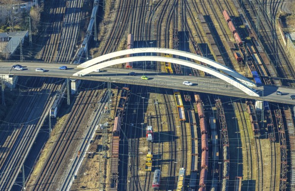 Aerial view, bridge Fuhrparkstraße over the railway tracks at the main station, goods trains, Altenhagen, Hagen, Ruhr area, North Rhine-Westphalia, Germany