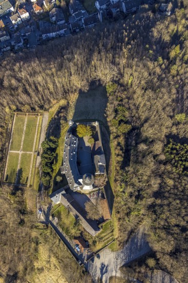Aerial view, Hohenlimburg Castle and castle park, vertical view, Hohenlimburg, Hagen, Ruhr area, North Rhine-Westphalia, Germany