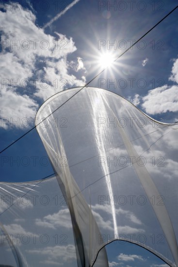The installation Aurora by Kirsten Sauer (kisa.), 12th international wind art festival 2025, landscape exhibition bewegter wind, Zierenberg, Northern Hesse, Germany