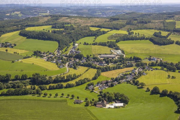 Aerial view, residential area, view of Brachtpe district, meadows and fields, forest area with forest damage, Drolshagen, Sauerland, North Rhine-Westphalia, Germany