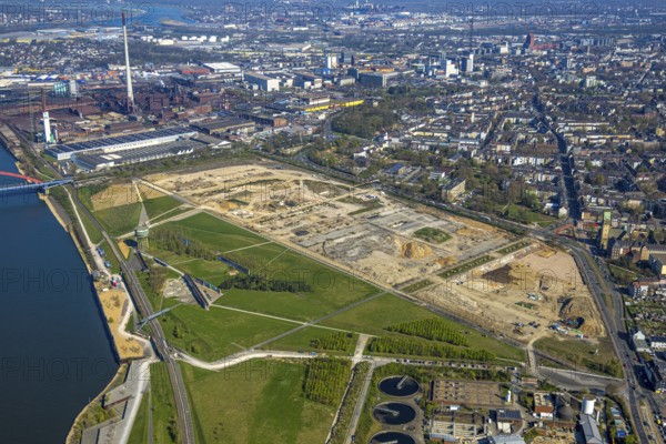 Aerial view, Rheinpark Duisburg on the river Rhine and planned residential complex RheinOrt Hochfeld, future IGA site, distant view, Hochfeld, Duisburg, Ruhr area, North Rhine-Westphalia, Germany