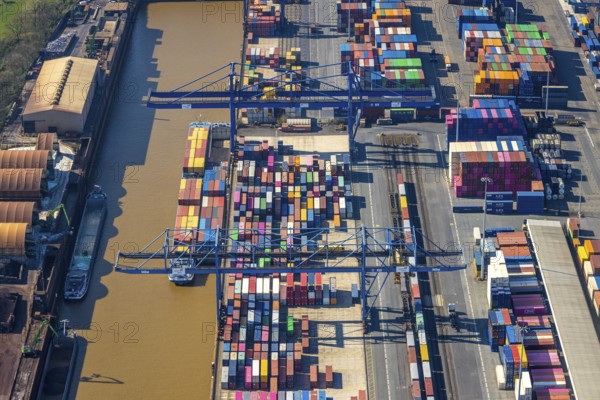 Aerial view, duisport port, logport I Rheinhausen, logport 1, container port, Duisburg port D3T Duisburg Trimodal Terminal, container terminal and container ship, automobile logistics, Friemersheim, Duisburg, Ruhr area, North Rhine-Westphalia, Germany