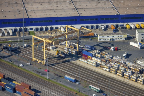 Aerial view, duisport harbour, logport I Rheinhausen, logport 1, container port, Duisburg harbour D3T Duisburg Trimodal Terminal, automobile logistics, Friemersheim, Duisburg, Ruhr area, North Rhine-Westphalia, Germany