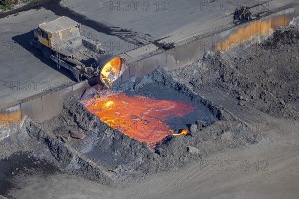 Aerial view, ArcelorMittal Hochfeld GmbH steel wire plant, dumping of red-hot material, Laar, Duisburg, Ruhr area, North Rhine-Westphalia, Germany