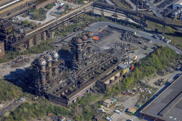 Aerial view, ArcelorMittal Hochfeld GmbH steel wire plant, dumping of red-hot material, Laar, Duisburg, Ruhr area, North Rhine-Westphalia, Germany