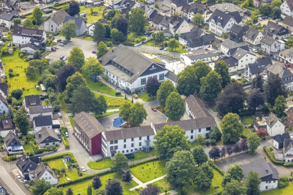 Aerial photo, Schützenhalle and St. Nikolaus primary school, Freienohl, Meschede, Sauerland, North Rhine-Westphalia, Germany, education, educational institution, customs, DE, Europe, primary school, teaching institute, aerial photo, aerial photography, aerial photography, Ruhr area, school, shooting club, shooting hall, shooting club, tradition, overview, bird's-eye view, bird's-eye view, overview