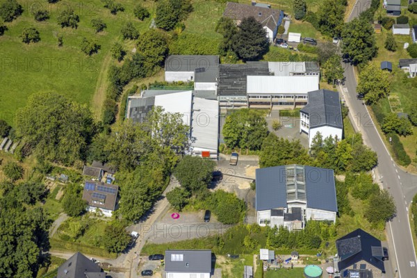 Aerial photo, Servatiusschule primary school, Rönsahl, Kierspe, Sauerland, North Rhine-Westphalia, Germany, education, educational institution, DE, Europe, primary school, teaching institute, aerial photography, aerial photography, aerial photography, Ruhr area, school, overview, bird's-eye view, birds-eyes view, overview