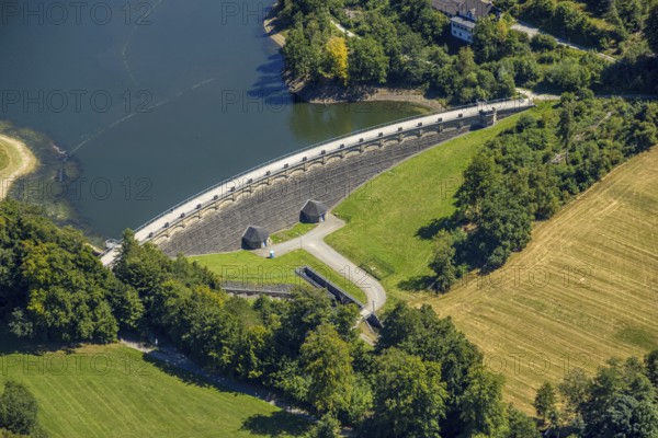 Aerial view, Lingesetalsperre with dam wall, Schmitzwipper, Marienheide, Sauerland, North Rhine-Westphalia, Germany, DE, Europe, Kierspe, aerial view, aerial photography, aerial photography, Ruhr area, dam wall, reservoir, overview, bird's-eye view, forest area, birds-eyes view, overview