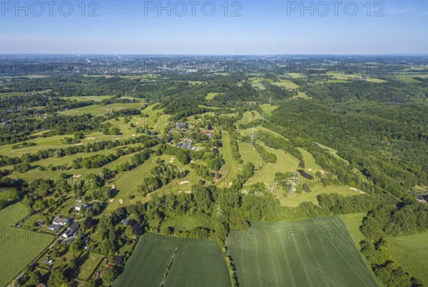 Aerial view, Golf course Golfclub Essen-Heidhausen, forest area Langenhorster Wald, meadows and fields with distant view, Heidhausen, Essen, Ruhr area, North Rhine-Westphalia, Germany