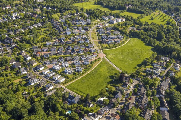 Aerial view, residential area Grüne Harfe, Barkhover Feldweg and meadow areas, Heidhausen, Essen, Ruhr area, North Rhine-Westphalia, Germany