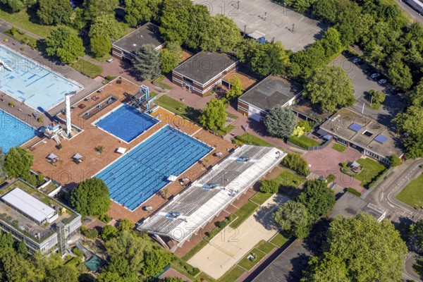 Aerial view, Grugabad Am Grugapark, outdoor swimming pool, Rüttenscheid, Essen, Ruhr area, North Rhine-Westphalia, Germany