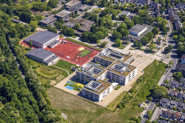 Aerial view, Gustav-Heinemann comprehensive school with Gustav-Heinemann youth library centre Schonnebeck and sports facility with sports hall TV Stoppenberg 1890 e.V., Schonnebeck, Essen, Ruhr area, North Rhine-Westphalia, Germany