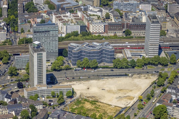 Aerial view, Campus Essen. Construction site, Kölbl Kruse construction site near Freiheit, Innogy tower block, Fakt Tower thyssenkrupp, DB Schenker, Postbank tower block, Südviertel, Essen, Ruhr area, North Rhine-Westphalia, Germany