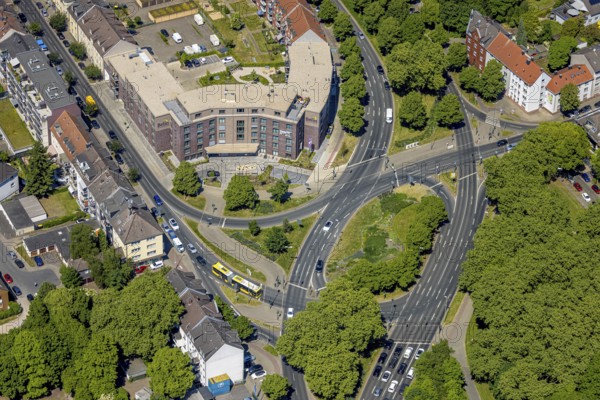 Aerial view, Belia Seniorenresidenz Altenessen, roundabout at the intersection of Stauderstraße, Altenessener Straße and Wilhelm-Nierswandt-Allee, Altenessen, Essen, Ruhr area, North Rhine-Westphalia, Germany