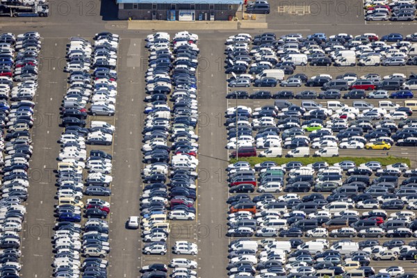 Aerial view, car park of CAT Automobillogistik Essen GmbH, Katernberg, Essen, Ruhr area, North Rhine-Westphalia, Germany