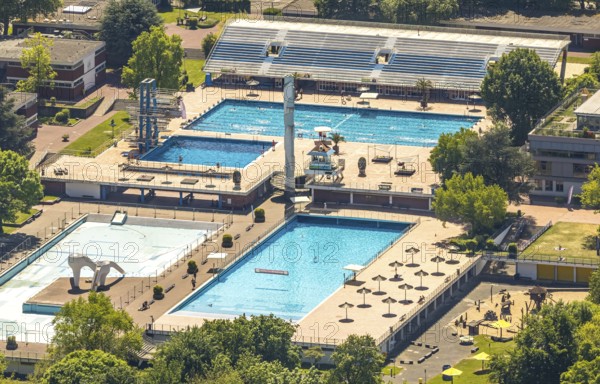 Aerial view, Grugabad Am Grugapark, outdoor swimming pool, Rüttenscheid, Essen, Ruhr area, North Rhine-Westphalia, Germany