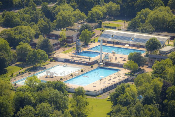 Aerial view, Grugabad Am Grugapark, outdoor swimming pool, Rüttenscheid, Essen, Ruhr area, North Rhine-Westphalia, Germany
