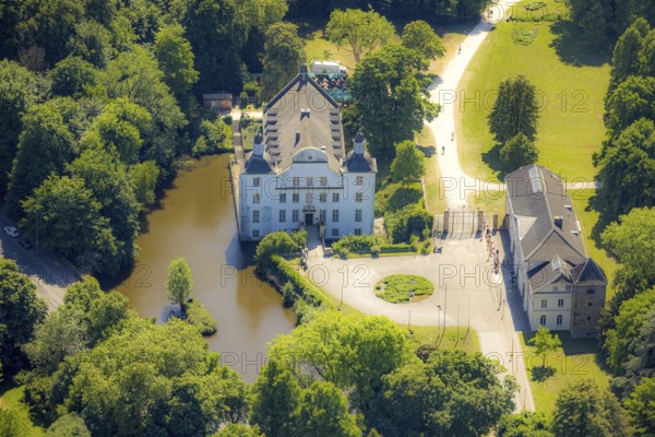 Aerial view, Borbeck moated castle and castle park, Borbeck-Mitte, Essen, Ruhr area, North Rhine-Westphalia, Germany