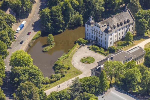 Aerial view, Borbeck moated castle and castle park, Borbeck-Mitte, Essen, Ruhr area, North Rhine-Westphalia, Germany