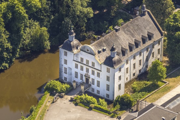 Aerial view, Borbeck moated castle and castle park, Borbeck-Mitte, Essen, Ruhr area, North Rhine-Westphalia, Germany