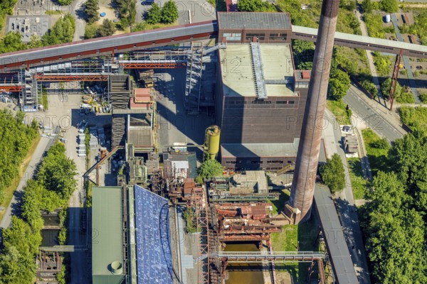 Aerial view, Zollverein factory swimming pool, Gelsenkirchener Straße, outdoor pool, Stoppenberg, Essen, Ruhr area, North Rhine-Westphalia, Germany