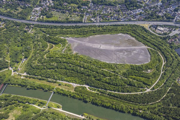 Aerial view, Schurenbach slag heap, Bramme sculpture for the Ruhr region by the artist Richard Serra, Forms and colours, Altenessen-Nord, Essen, Ruhr region, North Rhine-Westphalia, Germany