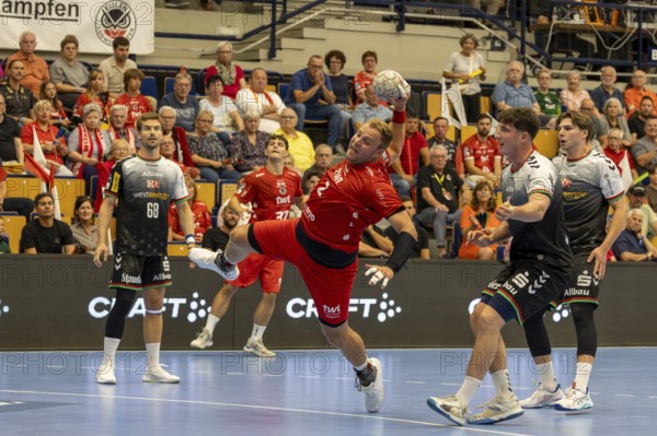 2nd HBL (German Handball League), Season 2025/26, Matchday 1: Eulen Ludwigshafen against TUSEM Essen***Picture: Tor tor by Frederic Stüber (2, Ludwigshafen)