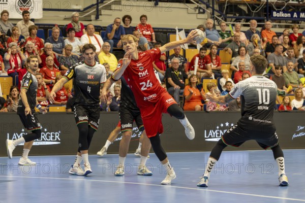 2nd HBL (German Handball League), Season 2025/26, Matchday 1: Eulen Ludwigshafen against TUSEM Essen***Picture: Tor tor by Theo Straub (24, Ludwigshafen)