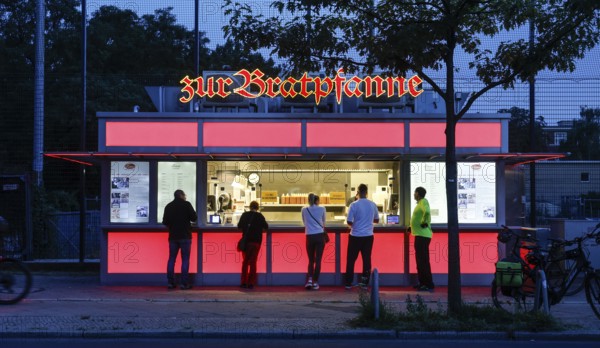 Customers at Kultimbiss zur Bratpfanne, Berlin, 26 Aug 2025, Berlin, Berlin, Germany