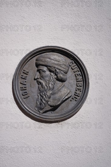 Image of Johann Gutenberg, letterpress, inventor, invention, book, publication, printing, Schwäbisch Hall, Germany