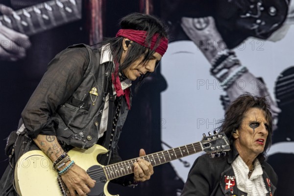 Tommy Henriksen (guitarist) and Alice Cooper (singer) live at the 60 Years Anniversary Concert of the Scorpions in the Heinz-von-Heiden-Arena in Hanover on 05.07.2025