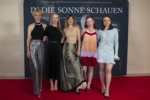 Actresses Luise Heyer, Susanne Wüst, Lea Drinda, Laeni Geiseler, Lena Urzendowsky, IN DIE SONNE SCHAuEN, Berlin premiere at Delphi Filmpalast, Berlin, 27.08.2025
