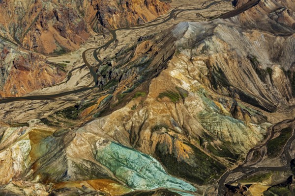 Mountain landscape, sunny, summer, river, riverbed, ryolite rock (green), volcanic landscape, aerial view, Landmannalaugar, Fjallabak Nature Reserve, Icelandic Highlands, Iceland
