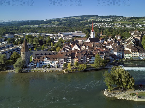 Old town with the Catholic Church of St Nicholas and the witches' tower, in the foreground the weir and the river Reuss, Bremgarten, Freiamt, Canton, Aargau, Switzerland