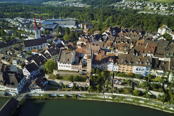 Old town with the Catholic Church of St Nicholas and the tower of the Muri- Amthof, in the foreground the river Reuss, Bremgarten, Freiamt, Canton, Aargau, Switzerland