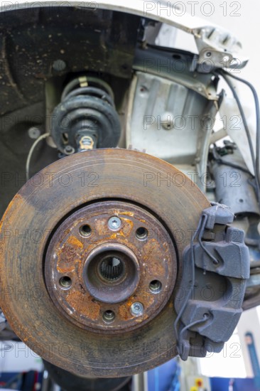 Car with Disc Brakes and Shock Absorbers in Switzerland