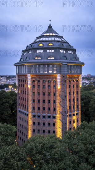 Aerial view of the ski jump tower in Sternschanzenpark zur Blauen Stunden, Hamburg, Germany