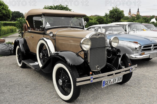 Ford A, Ford classic car, Brown-black convertible in classic style on a gravelled square, Retro Classics meets Baroque, Ludwigsburg, Baden-Württemberg, Germany