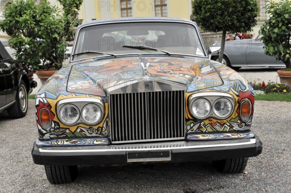 Rolls-Royce Bouchet Silver Wraith II, year of manufacture 1977, classic car, Artistically painted Rolls-Royce classic car on a square, Retro Classics meets Baroque, Ludwigsburg, Baden-Württemberg, Germany