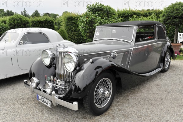 Jaguar MK IV, classic car, Elegant, black convertible classic car with classic design at a car exhibition, Retro Classics meets Baroque, Ludwigsburg, Baden-Württemberg, Germany